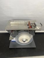 Machines d'étiquetage semi-automatiques pour cartons, étiqueteuse d'angle de table pour boîtes de carton à angle droit, applicateur d'étiquettes pour boîtes non ouvertes