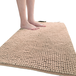 Mode contemporaine épaisse en peluche beige rayé <span class=keywords><strong>tapis</strong></span> <span class=keywords><strong>de</strong></span> <span class=keywords><strong>bain</strong></span> lavable chenille <span class=keywords><strong>tapis</strong></span> <span class=keywords><strong>de</strong></span> <span class=keywords><strong>bain</strong></span> pour la maison ou l'hôtel - Product Image 1