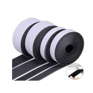 Bande auto-agrippante élastique en nylon de 20 mm, taille personnalisée, en tissu, résistante à la chaleur, auto-adhésive pour ajustement de tapis - Product Image 1