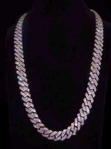 Collar de Eslabones Cubanos de Plata de Ley Chapado en Oro Estilo Personalizado con Piedras de Moissanita para Joyería de Moda Hip Hop Iced Out - Product Image 3