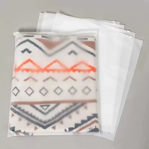 Bolsas de EVA y PE con Cierre Personalizadas con Logotipo para Empaque de Ropa y Trajes de Baño - Product Image 1