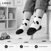 Chaussons antidérapants pour bébés et enfants, motifs géométriques originaux, sans personnages sous licence, avec grip doux, ajustement confortable, large bord et bout plat