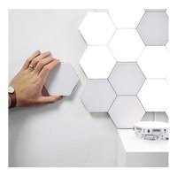 Lampe murale LED hexagonale à commande tactile, panneaux lumineux modulaires en nid d'abeille, éclairage décoratif intelligent pour la maison, chambre à coucher, bureau