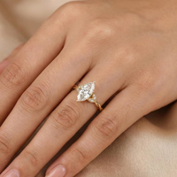 Bague de Fiançailles et de Promesse en Or Jaune Massif 10K 14K 18K avec Diamant de Laboratoire Marquise de Luxe, Motif Corde Torsadée et Feuille Vintage avec Pierres Latérales
