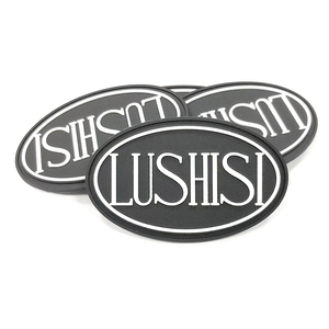 Parches de Goma PVC 3D Suaves Personalizados, Etiquetas Decorativas Termoadhesivas con Marca Personalizada para Ropa y Gorras - Product Image 1