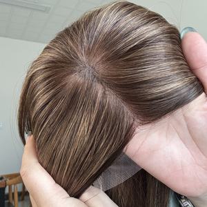 ท็อปเปอร์ผมแบบลูกไม้ด้านหน้าและแบบเย็บด้านหลัง สีน้ำตาลประกายบลอนด์อ่อน <span class=keywords><strong>ผม</strong></span>แท้ 100% จากยุโรป ไม่ผ่านการแปรรูป - Product Image 2