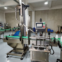 Machine de capsulage automatique à 4 roues avec servomoteur pour bouteilles en plastique et en verre