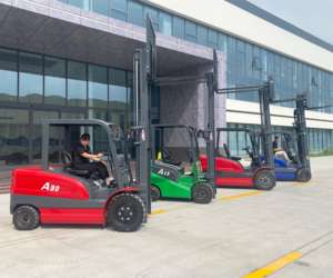 Empilhadeira Elétrica <span class=keywords><strong>Mini</strong></span> ZHONGLI Eficiente em Vendas, Capacidade de Carga de 1-4 Toneladas, Altura de Elevação de 6m, Bateria de Íon de Lítio/Ácido Chumbo, 12 Meses - Product Image 6