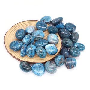 Pierre roulée d'apatite bleue en gros, très demandée, [boho] – Pierre décorative sculptée brute pour attirer la richesse - Product Image 2