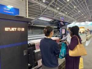 Professionele 8 Hoofden Sublimatie <span class=keywords><strong>Printer</strong></span> 1900Mm Voor Textiel & Kleding (Impresora Sublimatie) - Product Image 3