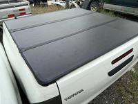 4x4 tout-terrain sur mesure en aluminium couvercle à trois volets boîte de queue couvercle de volet roulant couvercle tonneau pour Toyota Hilux revo vigo sr5