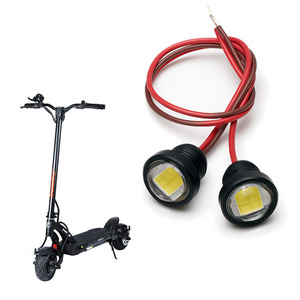 Lumière LED d'origine pour la plateforme avant du Kaabo Mantis 8/10, <span class=keywords><strong>remplacement</strong></span> authentique pour l'éclairage de la plateforme du scooter - Product Image 1