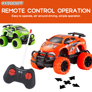 Xu hướng sản phẩm thắp sáng lên off road xe 4x4 đồ chơi trẻ em 2025 New arrivals 1:43 Mô hình xe ô tô hiển thị trường hợp - Product Image 3