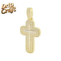 Collier pendentif croix double couche style hip-hop entièrement serti de zircons cubiques taille baguette, accessoire de rap pour homme