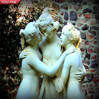 Sculpture de femme en marbre de taille réelle, trois grâces nues, à vendre