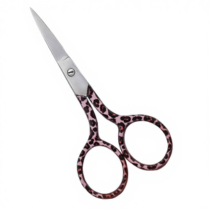 Ciseaux à ongles professionnels de beauté en gros, courbés, tranchants, haute durabilité, en acier inoxydable, pour la coupe des cuticules, manucure et pédicure - Product Image 4