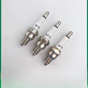 Bujía de motocicleta A7TC D8TC para Scooter y Underbone 100cc 110cc 125cc 150cc Haojue de bajo consumo - Product Image 1
