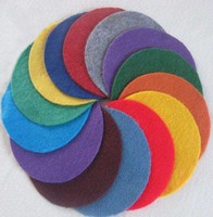 100% polyester feutre rouleau aiguille poinçon non tissé feutre tissu pour automobile tapisserie d'ameublement