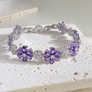 Bracelet tendance en cristal de zircon coloré avec motif floral, collection Rêve de Nuit d'Été, vente en gros d'usine, personnalisable - Product Image 4