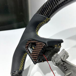 พวงมาลัยรถยนต์คาร์บอนไฟเบอร์หุ้มหนังรูระบายอากาศ ขายดีจากโรงงาน สำหรับรถยนต์เรโนลต์ เมแกน อาร์เอส เมแกน <span class=keywords><strong>3</strong></span> เมแกน 4 รุ่นด้านแมตต์ - Product Image 5