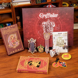 Vente en gros : Coffret cadeau officiel <span class=keywords><strong>Harry</strong></span> <span class=keywords><strong>Potter</strong></span> en PVC, série Lion Court, boîte mystère, édition commémorative de voyage pour enfants - Product Image 4