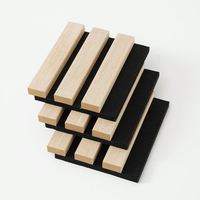 Panneau acoustique en lattes de bois avec feutre, grille murale insonorisante pour la décoration des murs des hôtels, des bureaux et des studios