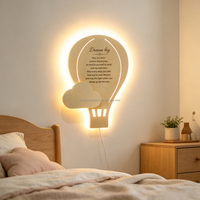Lampe murale LED en forme de montgolfière pour chambre à coucher, lumière de nuit USB, décoration d'intérieur, lampe en bois pour enfants