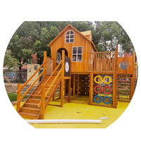 Aire de jeux miniature en bois et acier pour enfants, équipement de divertissement extérieur pour jardin et usage résidentiel