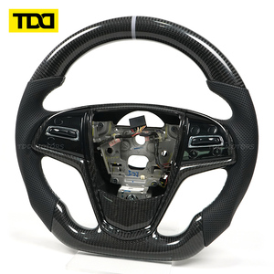 Volant en fibre de carbone véritable TDD compatible avec Cadillac CT5 CT6 XT4 XT5 XT6 2013 2014 2015 2016 - Product Image 2