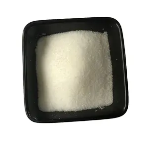 Poliacrilamida catiônica de carga média para desidratação