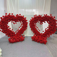 Arche de fleurs artificielles roses en forme de cœur AFA006 - Arche de demande en mariage en forme de cœur - Cadre d'arche en forme de cœur pour la décoration de mariage