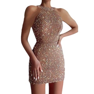 Vestido de noche ajustado con cuello halter y lentejuelas, cintura media, con capa transparente, estilo europeo americano - Product Image 5