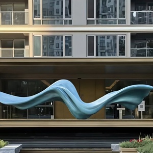 Grande Scultura Moderna da Esterno in Acciaio Inossidabile a Forma di Angelo - Anello Luminoso a Mezzaluna Cavo Personalizzato, Design Creativo in Metallo Fuso Intagliato - Product Image 5