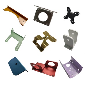 Fabrication sur mesure de tôles en acier inoxydable, produits en tôle avec revêtement en poudre, pièces de tôles pliées sur mesure - Product Image 1