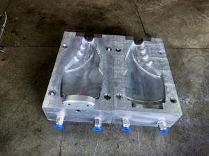 Suministro al por mayor de moldes de soplado de HDPE duraderos Embalaje industrial para recipientes huecos de plástico disponibles a buen precio - Product Image 4