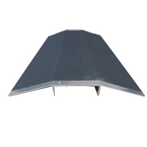Rampe de seuil de porte en alliage d'aluminium Senmai 60x40cm, antidérapante, rampe d'accès pour fauteuil roulant à domicile - Product Image 1