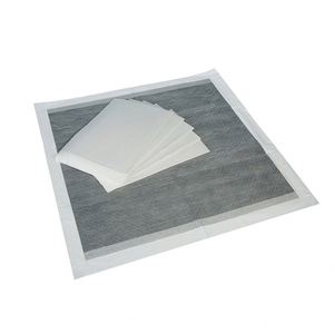 Tapis d'entraînement jetables épaissis anti-fuites et neutralisant les odeurs pour chiens, chiots et chats, idéaux pour les environnements multi-animaux - Product Image 4