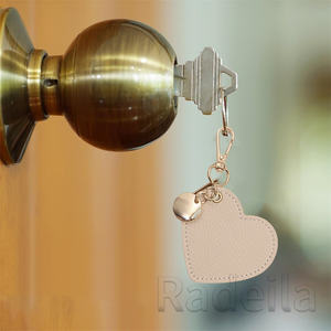 Cuero corazón amor llavero Metal llaveros llaves buscador llaveros mujer bolso encantos colgante bolso encanto bolsa Accesorios - Product Image 3