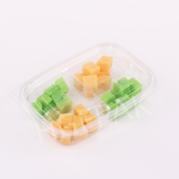 Boîte d'emballage rectangulaire jetable en PET/RPET transparente à 4 compartiments de 35 oz avec couvercle pour salade de fruits