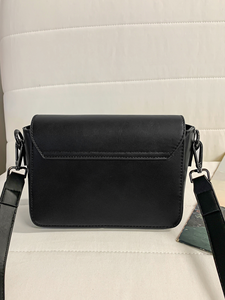 Servizio OEM Borsa a Tracolla in Pelle PU di Lusso Personalizzata per Uomo con Chiusura a Lucchetto Stile <span class=keywords><strong>Messenger</strong></span> per Viaggi e Tempo Libero - Product Image 2