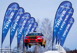 Sistema di Bandiere Telescopiche in Fibra di Vetro Economico e Promozionale, Bandiera da Spiaggia Personalizzata ad Alta Visibilità, Banner Pubblicitario in Poliestere - Product Image 3