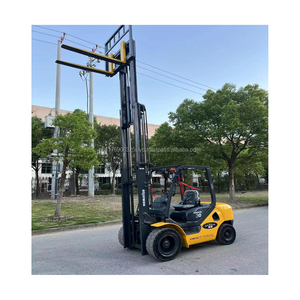 รถยก FD30 Komatsu มือสองรถยก3ton komastu มือสองรถยก FD30-17 - Product Image 1