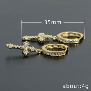 Orecchini Pendenti Unisex per Donne e Uomini, Accessorio per Orecchie Semplice da Indossare Quotidianamente, Gioiello di Moda - Product Image 3