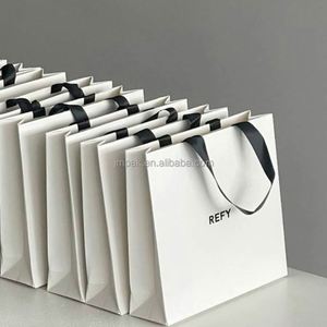 Sac en papier de luxe écologique et biodégradable avec poignée, impression offset personnalisée, réutilisable - Product Image 3