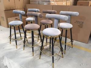 Odern-Sillas de lujo para hotel, taburete alto con soporte para exteriores, silla de Bar de terciopelo de tela para el hogar - Product Image 3