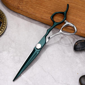 กรรไกรตัดผม CNC ขนาด 6.0 นิ้ว รุ่น Hy-6  กรรไกรซอยผมสองสี คุณภาพสูง สำหรับใช้งานด้านความงาม สำหรับคนถนัดขวา ผลิตจากเหล็กกล้าไร้สนิม 440C - Product Image 4