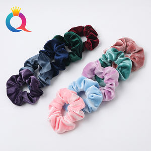 Qiyue Hot Sale 60 Kleuren Beschikbaar Groothandel Fluwelen Effen Haar <span class=keywords><strong>Scrunchies</strong></span> - Product Image 5