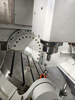 Centre d'usinage vertical 5 axes CMC650B Siemens HSK-A63 650X540mm Déplacement 0,008mm Précision 30 outils ATC Machine CNC 5 axes