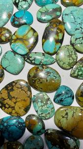 Turquoise Tibétaine Naturelle Qualité AAA Vente en Gros Coupe Cabochon Certifiée par un tiers Pierre Précieuse Opalescente Taille Libre pour Bijoux - Product Image 4