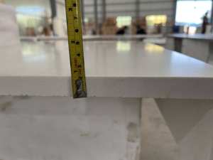 แบบจำลองห้องน้ำวิลล่าหรูหราทันสมัยระดับพรีเมียม ดีไซน์ 3 มิติ ภายในบ้าน หินควอตซ์สีขาวแผ่นใหญ่ ขนาดสั่งทำได้ สำหรับผนัง พื้น และท็อปโต๊ะ - Product Image 5